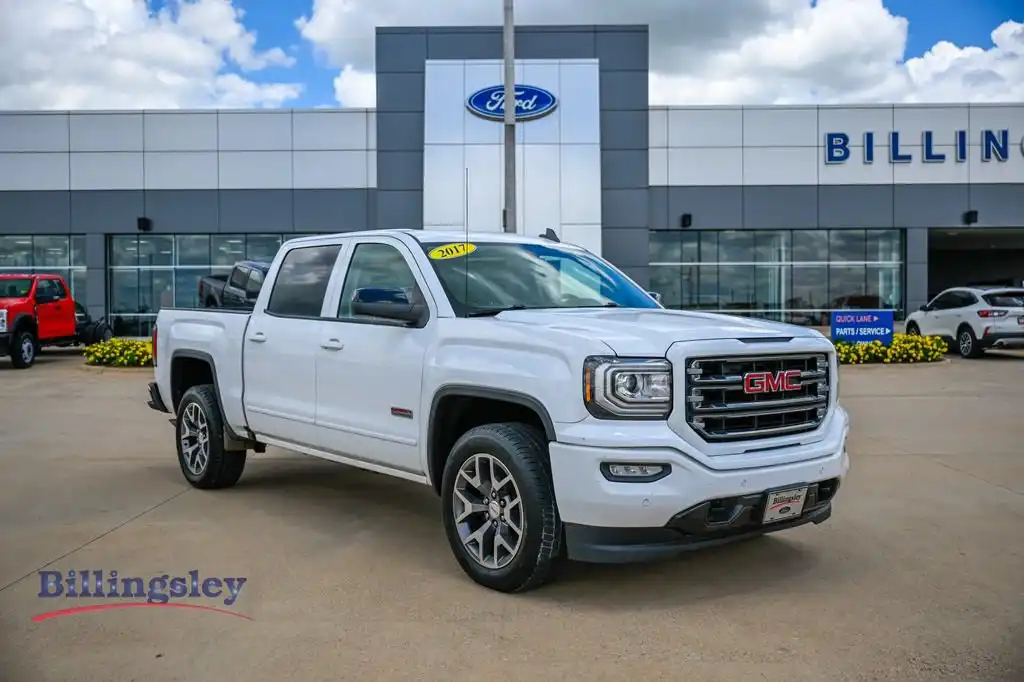 2017 GMC Sierra 4WD Crew Cab Short Box SLT's photo