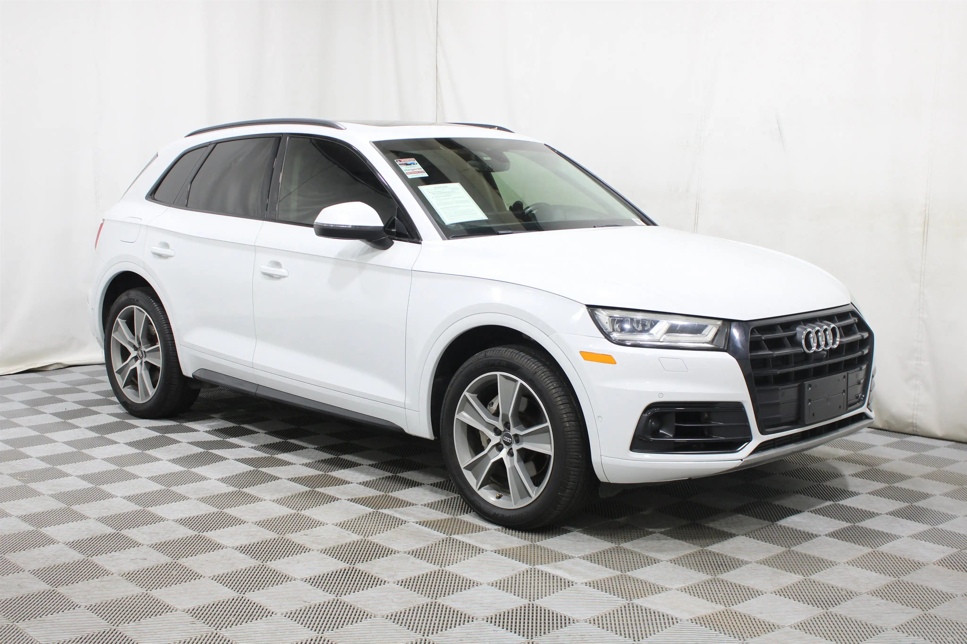 2019 Audi Q5 2.0T quattro S tronic Prestige's photo