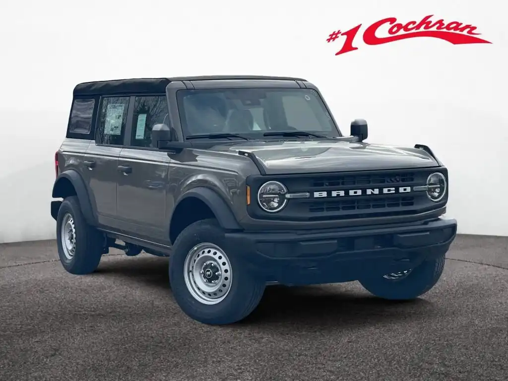2025 Ford Bronco Base 4WD's photo