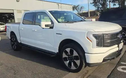 2023 Ford F-150 Platinum 4WD SuperCrew 5-1/2' Box's photo