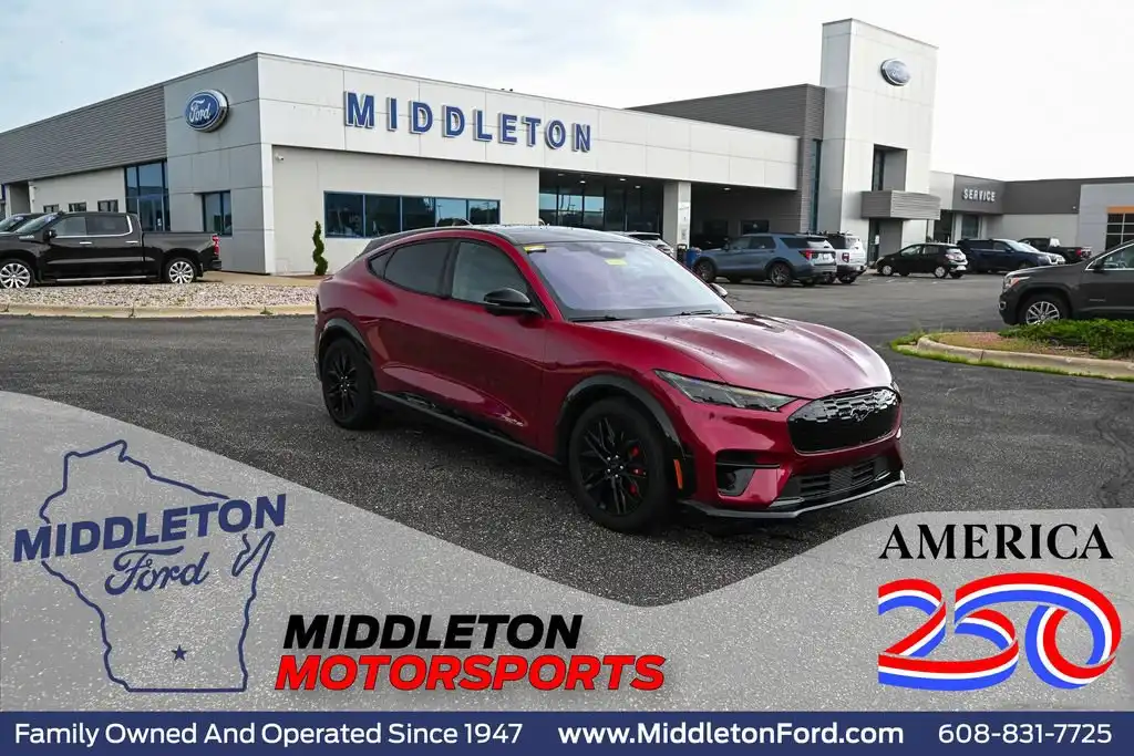 2025 Ford Mustang-Mach-e Premium's photo