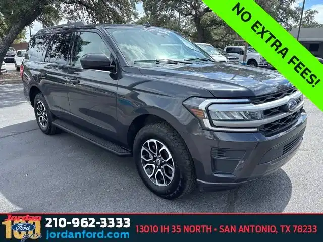 2024 Ford Expedition XLT's photo