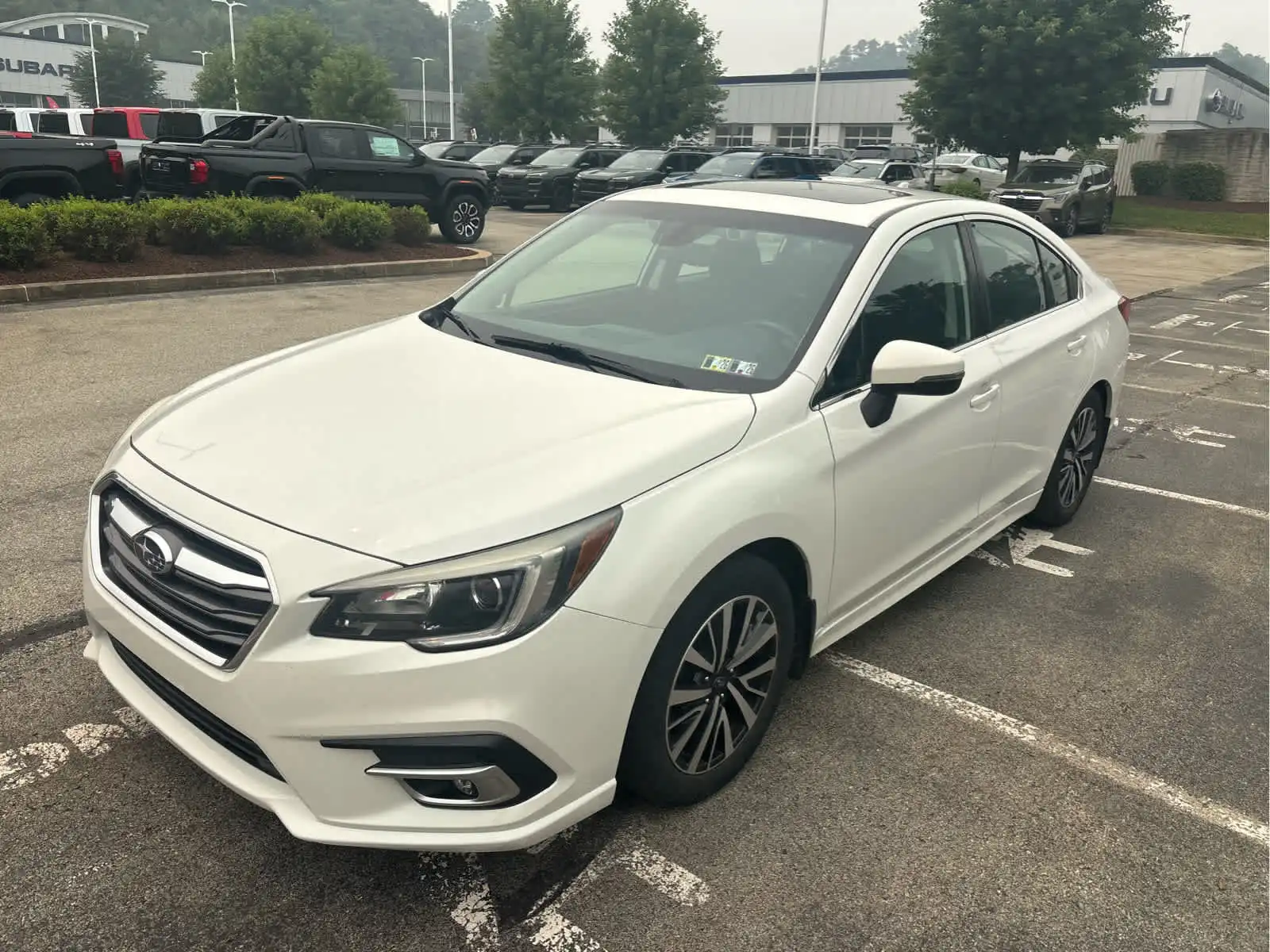 2019 Subaru Legacy 2.5i Premium's photo