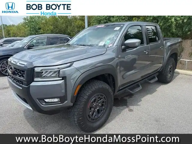 2025 Nissan Frontier PRO-4X Crew Cab 4X4's photo