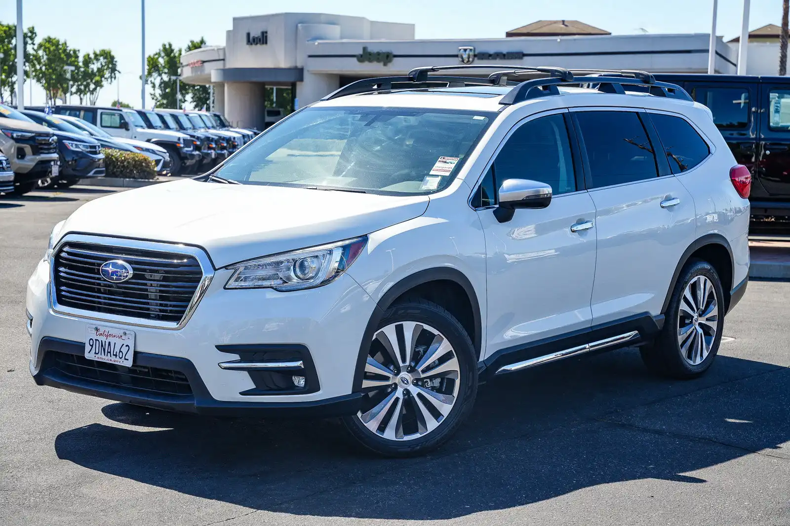 2022 Subaru Ascent Touring's photo