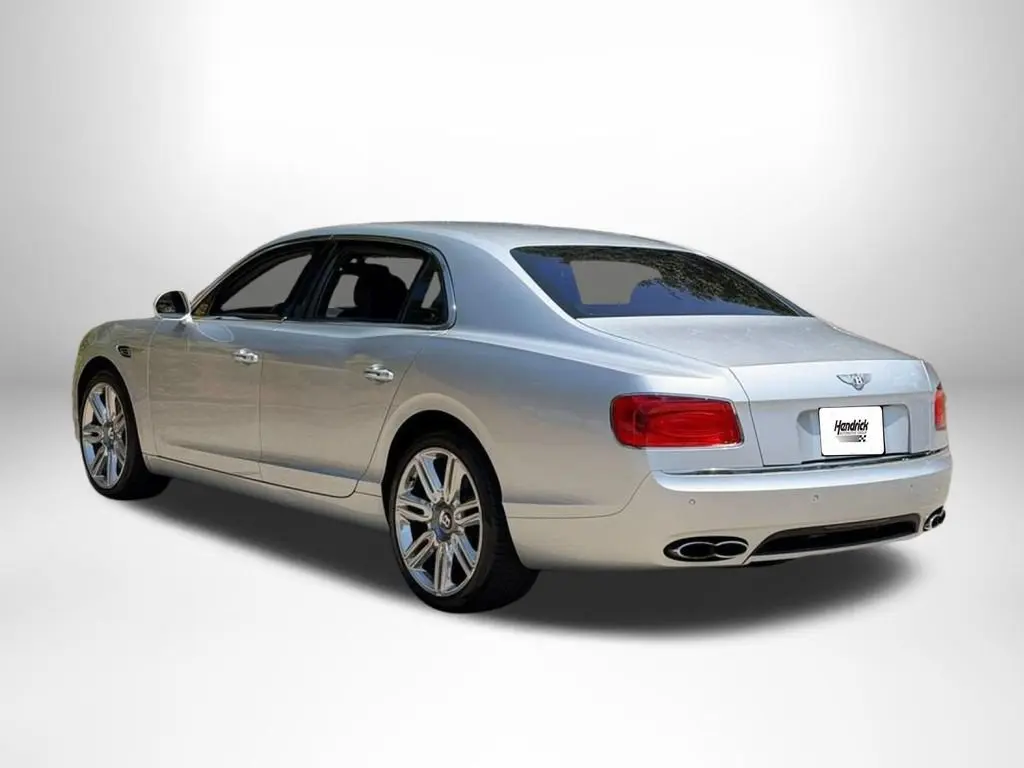 2018 Bentley Flying Spur V8 photo 4