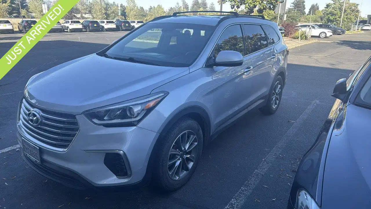 2017 Hyundai Santa Fe SE AWD's photo