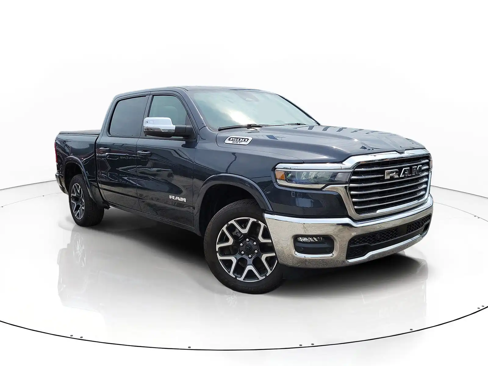 2025 RAM 1500 Laramie Crew Cab 5'7's photo