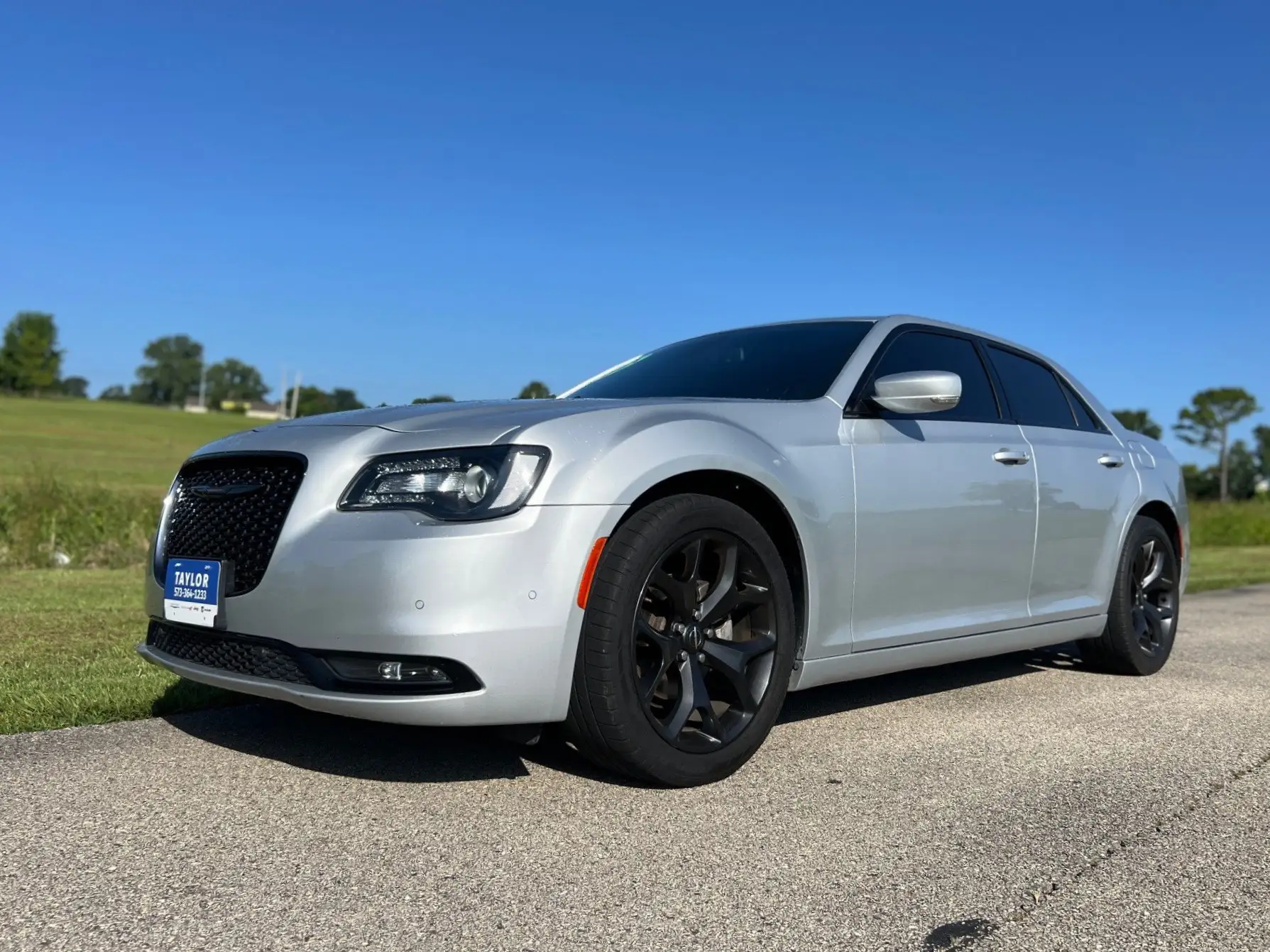 2021 Chrysler 300 S photo 1
