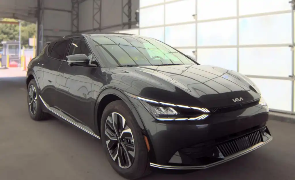2024 Kia EV6 Wind AWD's photo