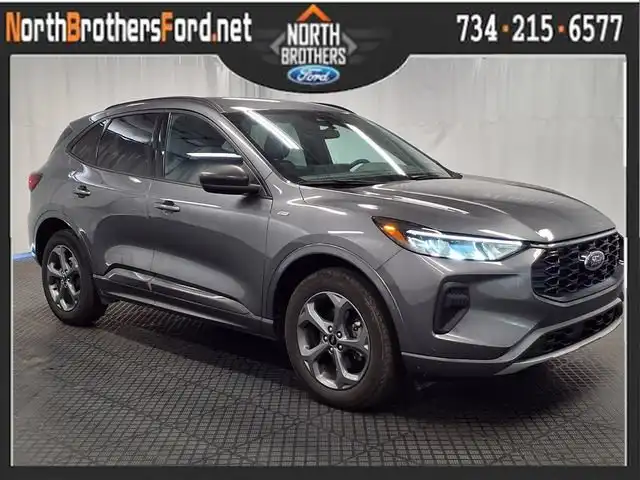 2024 Ford Escape ST-Line AWD's photo