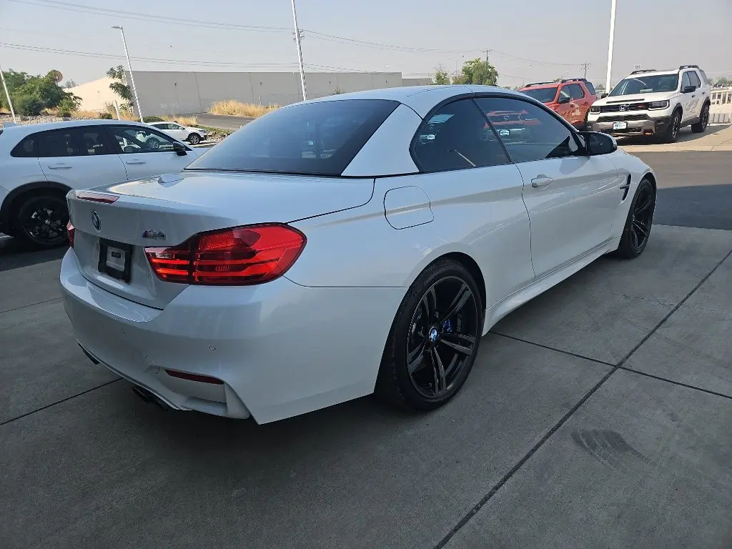 2015 BMW M4 Base photo 5