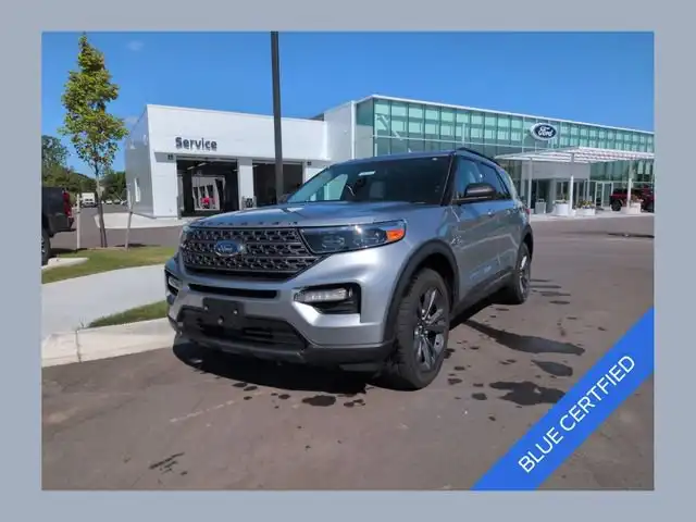 2021 Ford Explorer XLT 4WD's photo