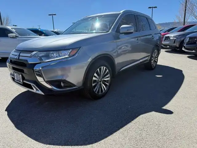 2020 Mitsubishi Outlander SEL S-AWC's photo