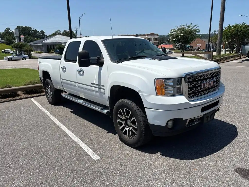2014 GMC Sierra 4WD Crew Cab Standard Box's photo