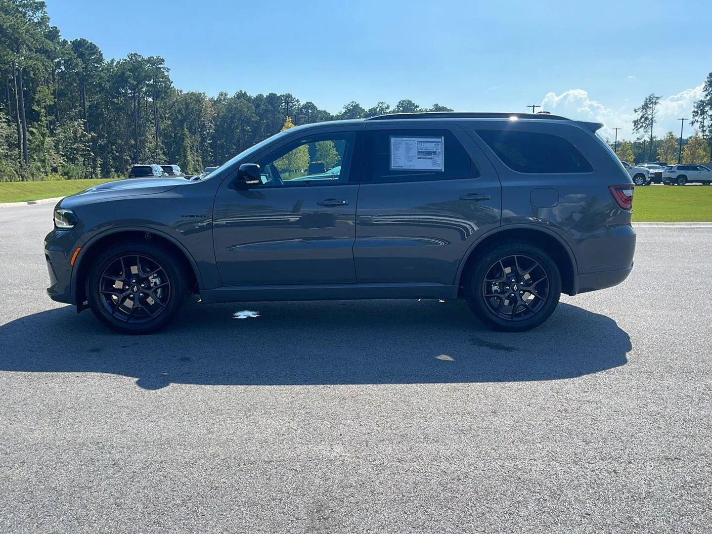 2027 Dodge Durango HEMI V8 GT AWD Plus photo 4