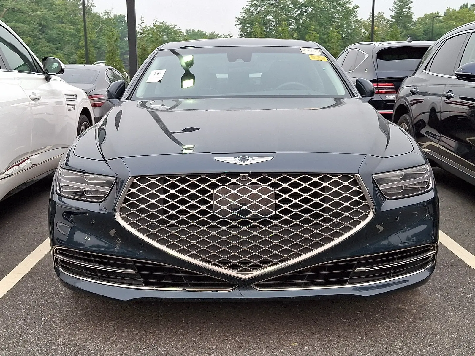 2022 Genesis G90 5.0 Ultimate AWD photo 3