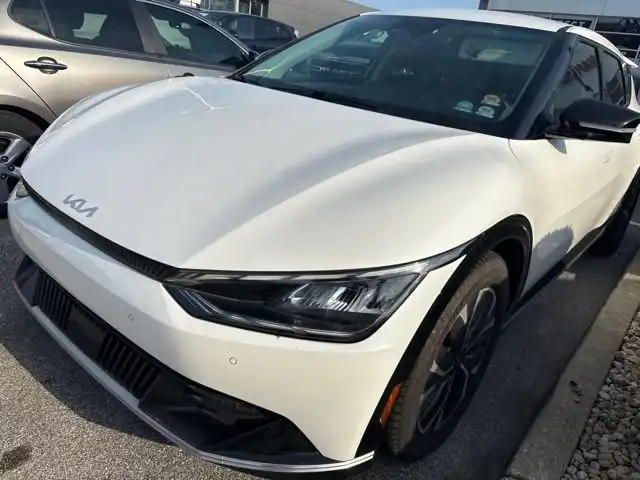 2022 Kia EV6 Wind's photo