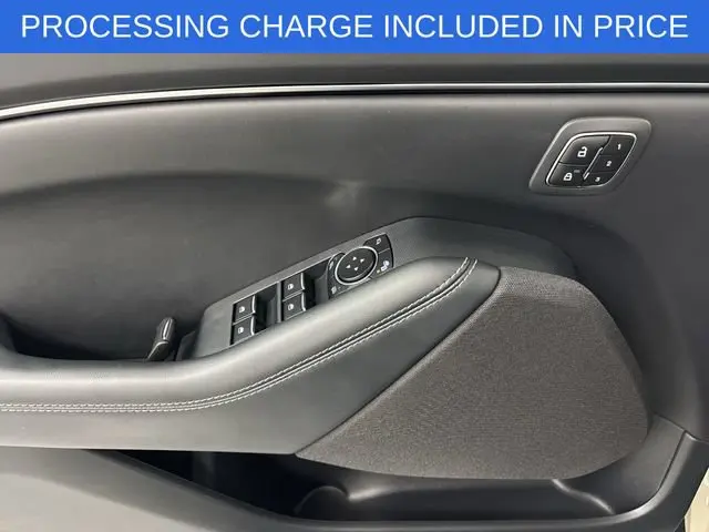 2025 Ford Mustang-Mach-e Select photo 5