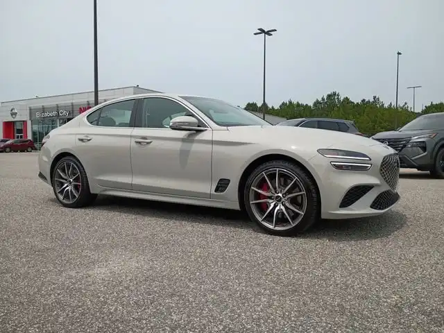 2025 Genesis G70 2.5T Standard's photo