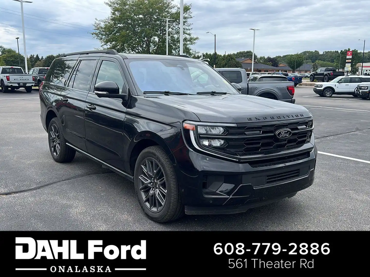 2025 Ford Expedition Platinum 4WD MAX's photo