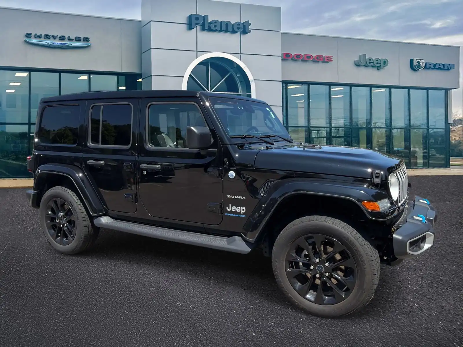 2024 Jeep Wrangler 4xe Sahara 4XE's photo
