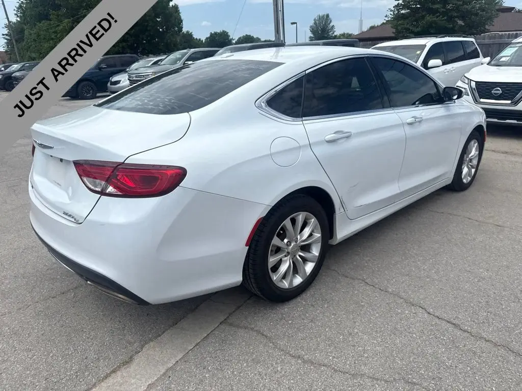 2015 Chrysler 200 C photo 5