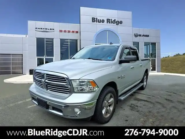 2017 RAM 1500 Big Horn 4x4 Crew Cab 5'7's photo