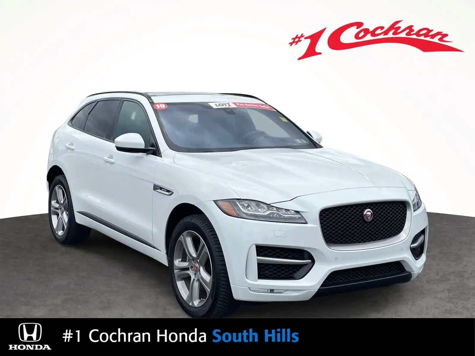2019 Jaguar F-PACE 30t R-Sport AWD's photo