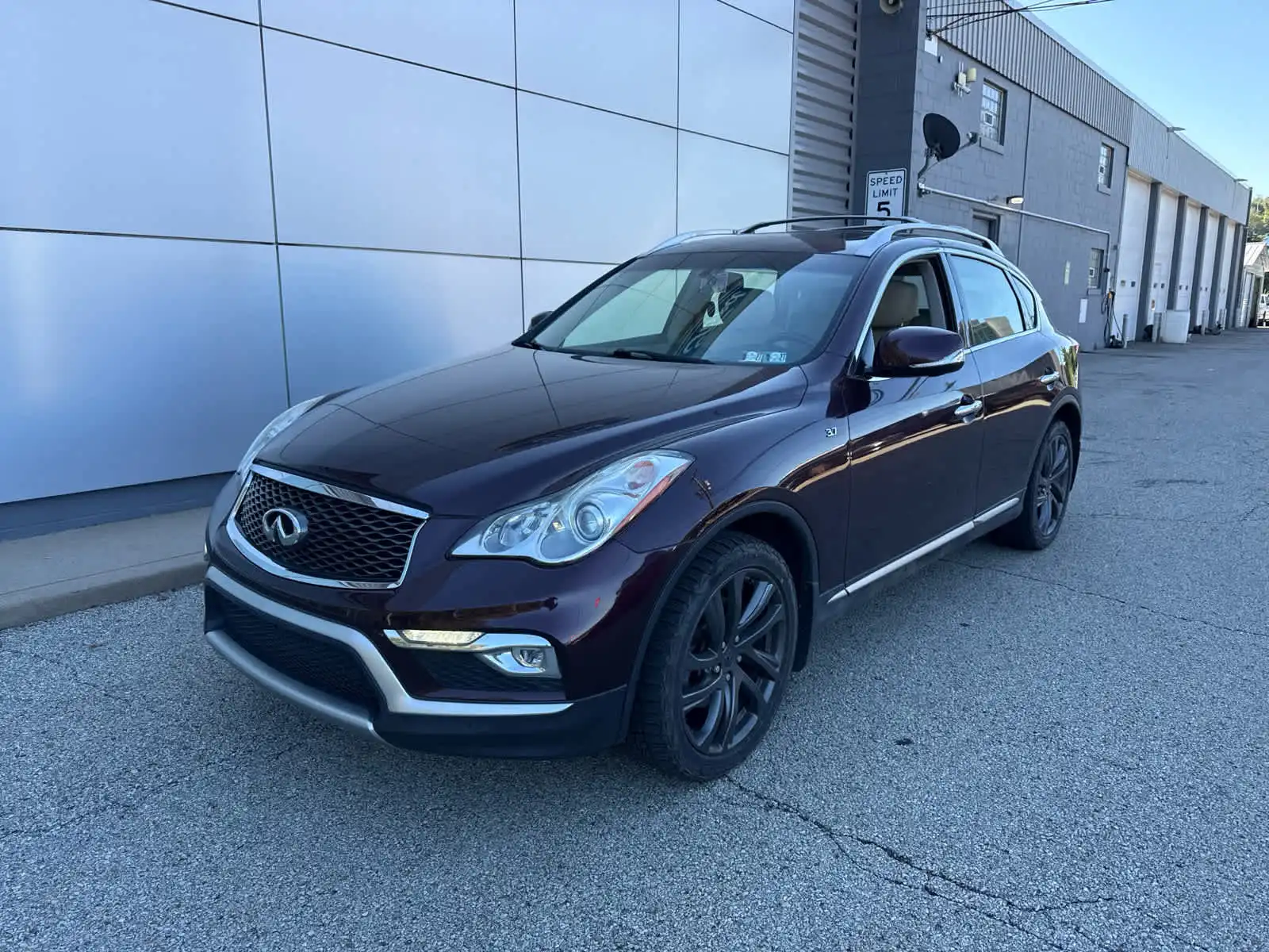 2017 INFINITI QX50 AWD's photo