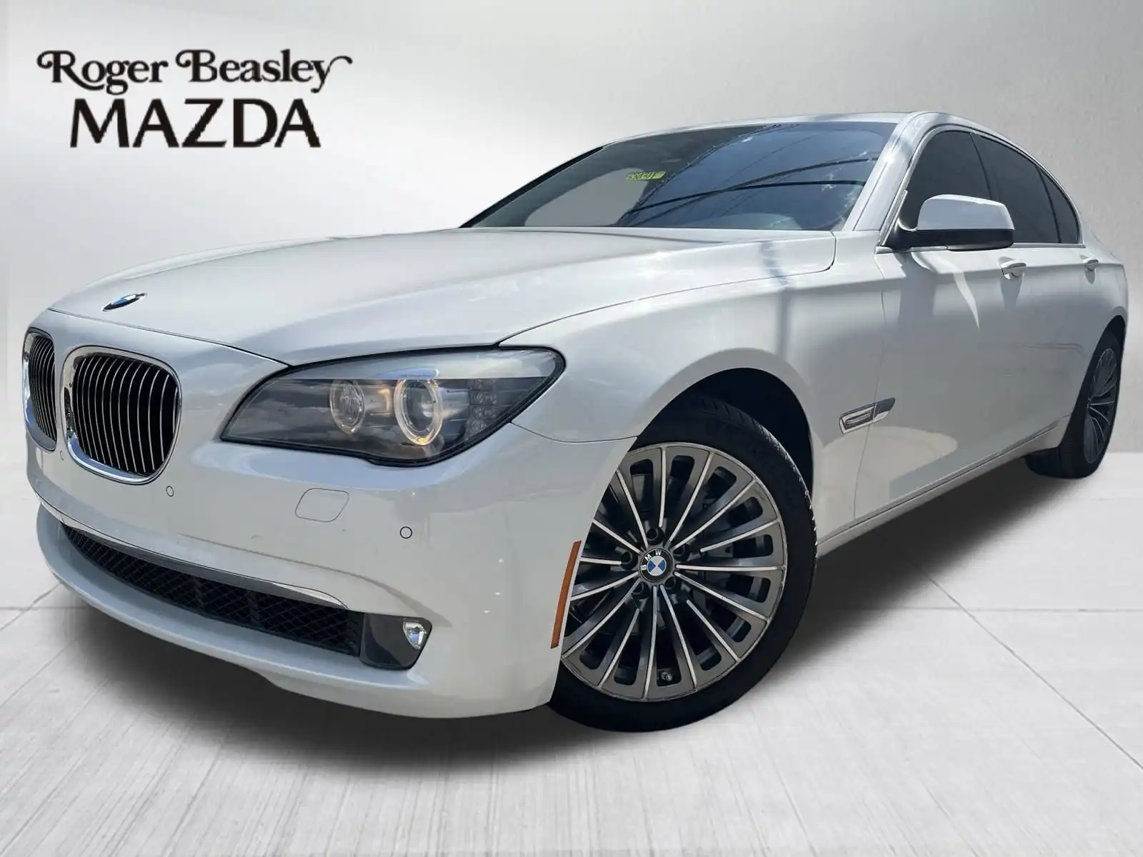 2012 BMW 7 Series 740i's photo