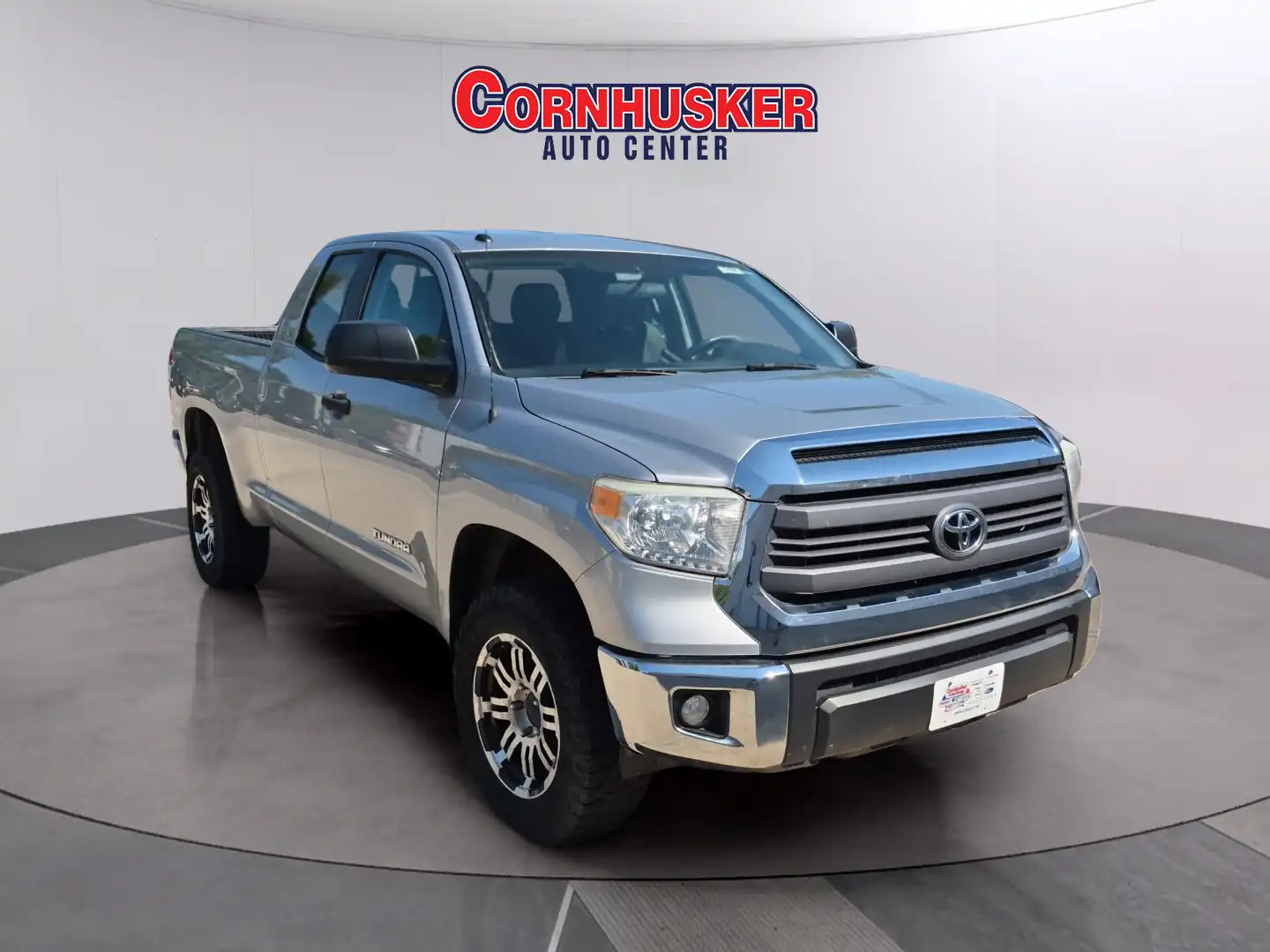 2015 Toyota Tundra 4.6 Auto 4WD SR5 Double Cab's photo