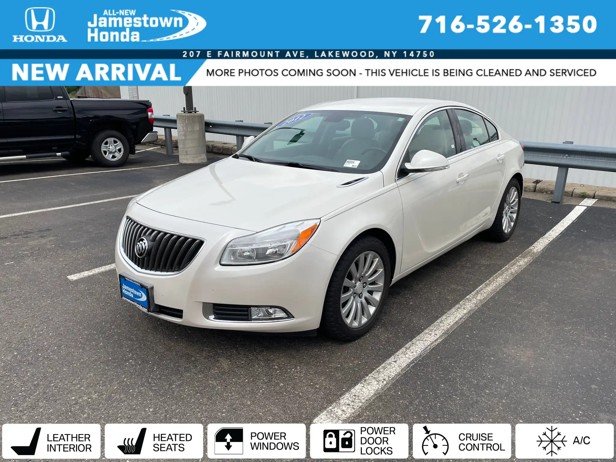 2012 Buick Regal Base's photo