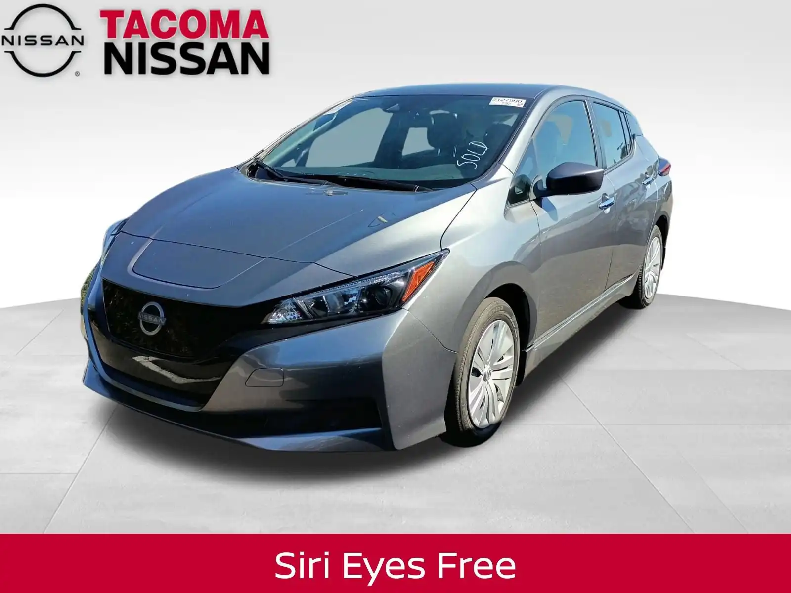 2025 Nissan Leaf S's photo