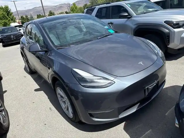 2023 Tesla Model Y Long Range Dual Motor All-Wheel Drive's photo