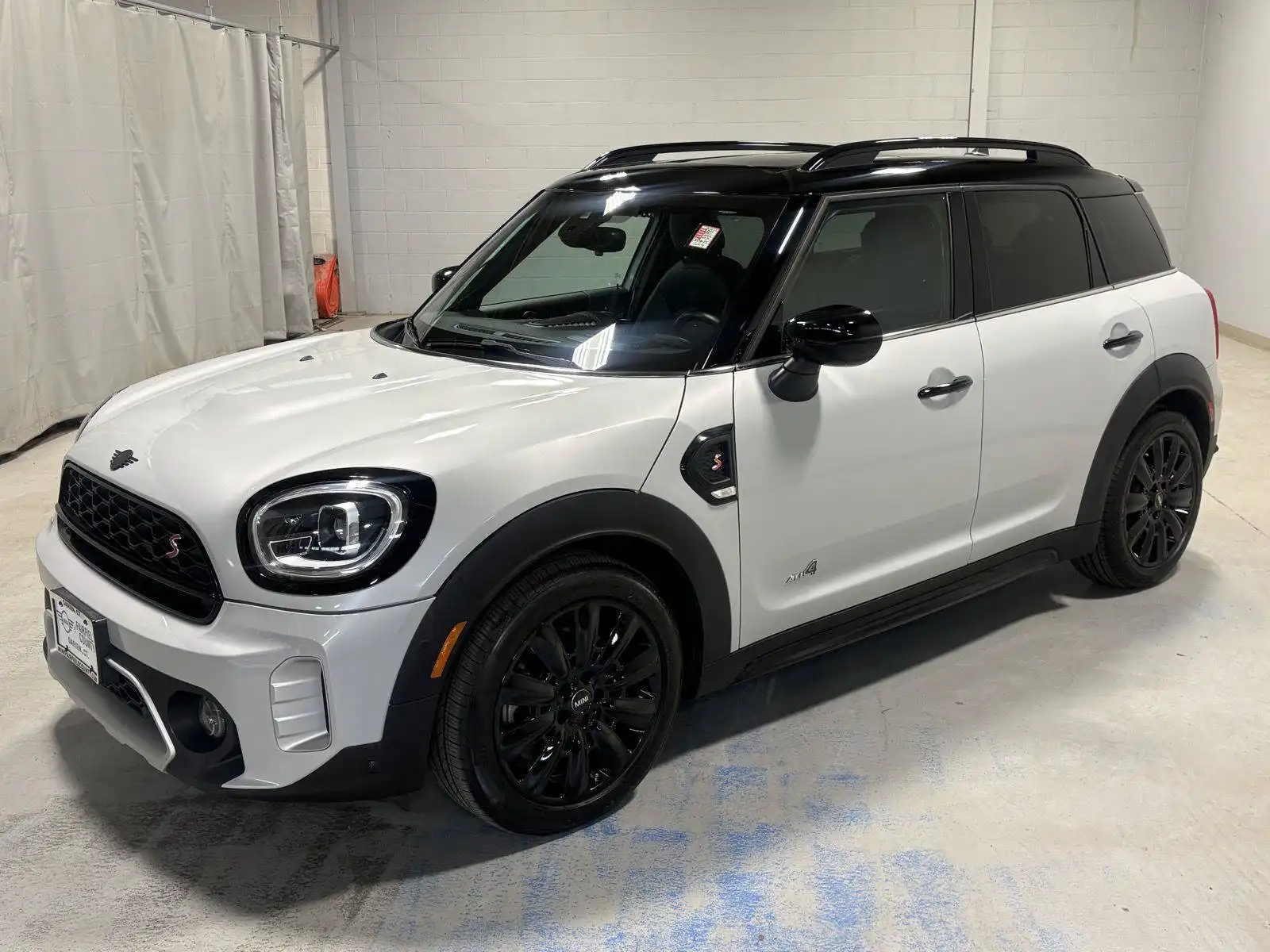 2022 MINI Countryman Cooper S ALL4's photo