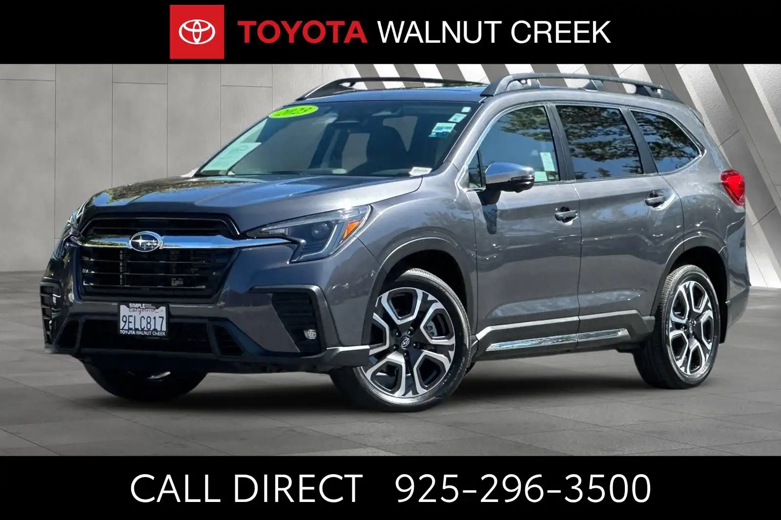 2023 Subaru Ascent Limited 8 Passenger's photo