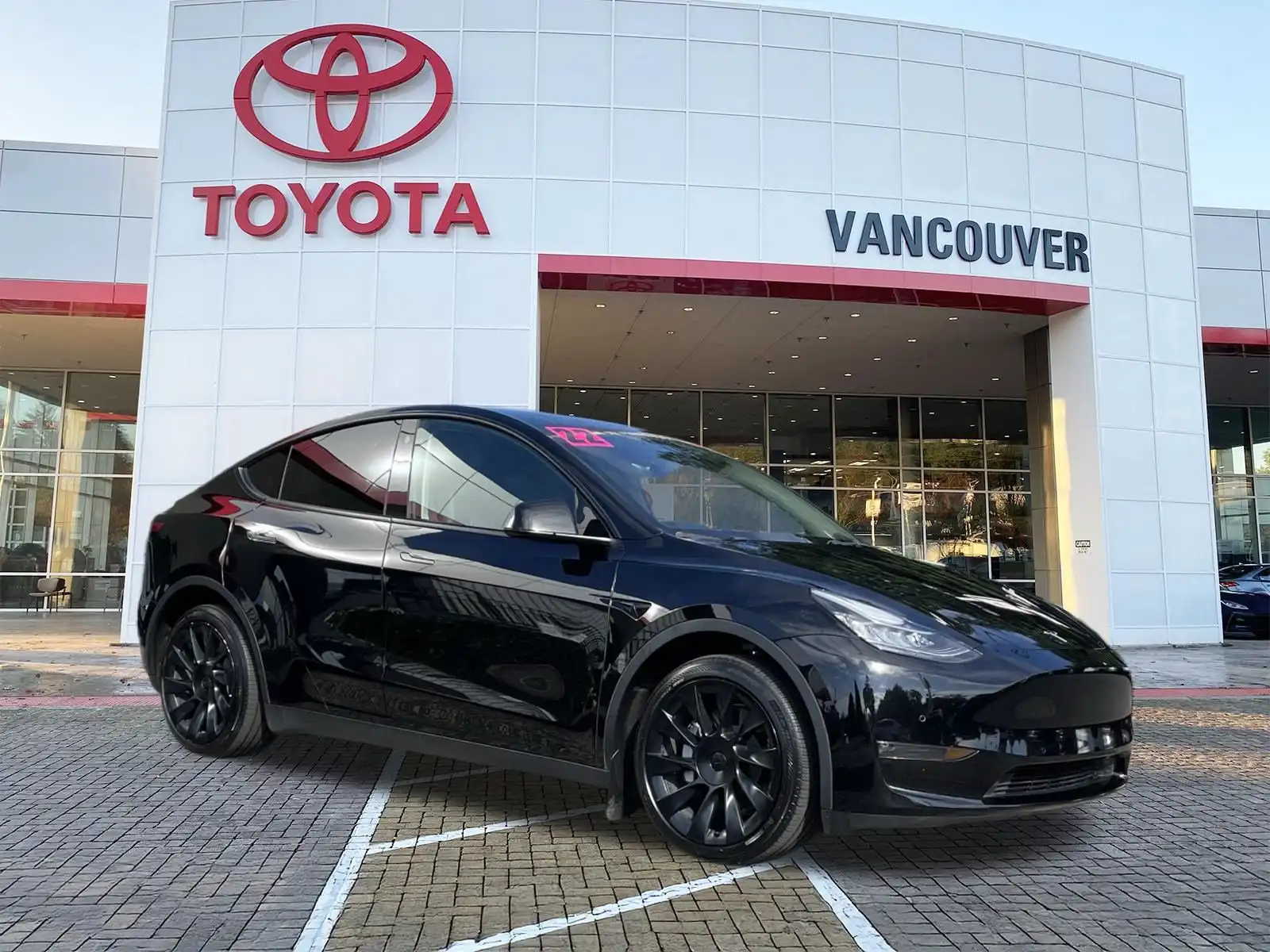 2022 Tesla Model Y Long Range Dual Motor All-Wheel Drive's photo