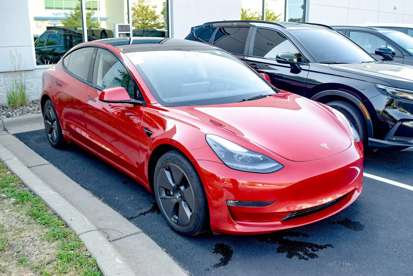 2023 Tesla Model 3 Long Range photo 3
