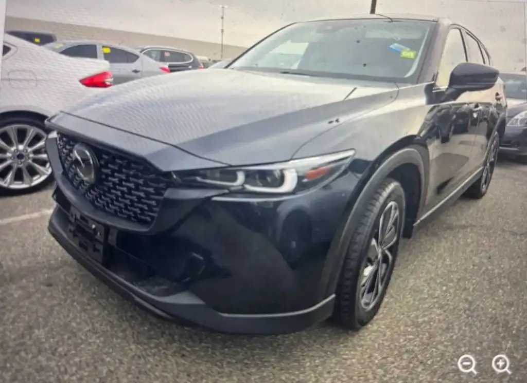 2023 Mazda CX-5 S Premium package Auto AWD's photo