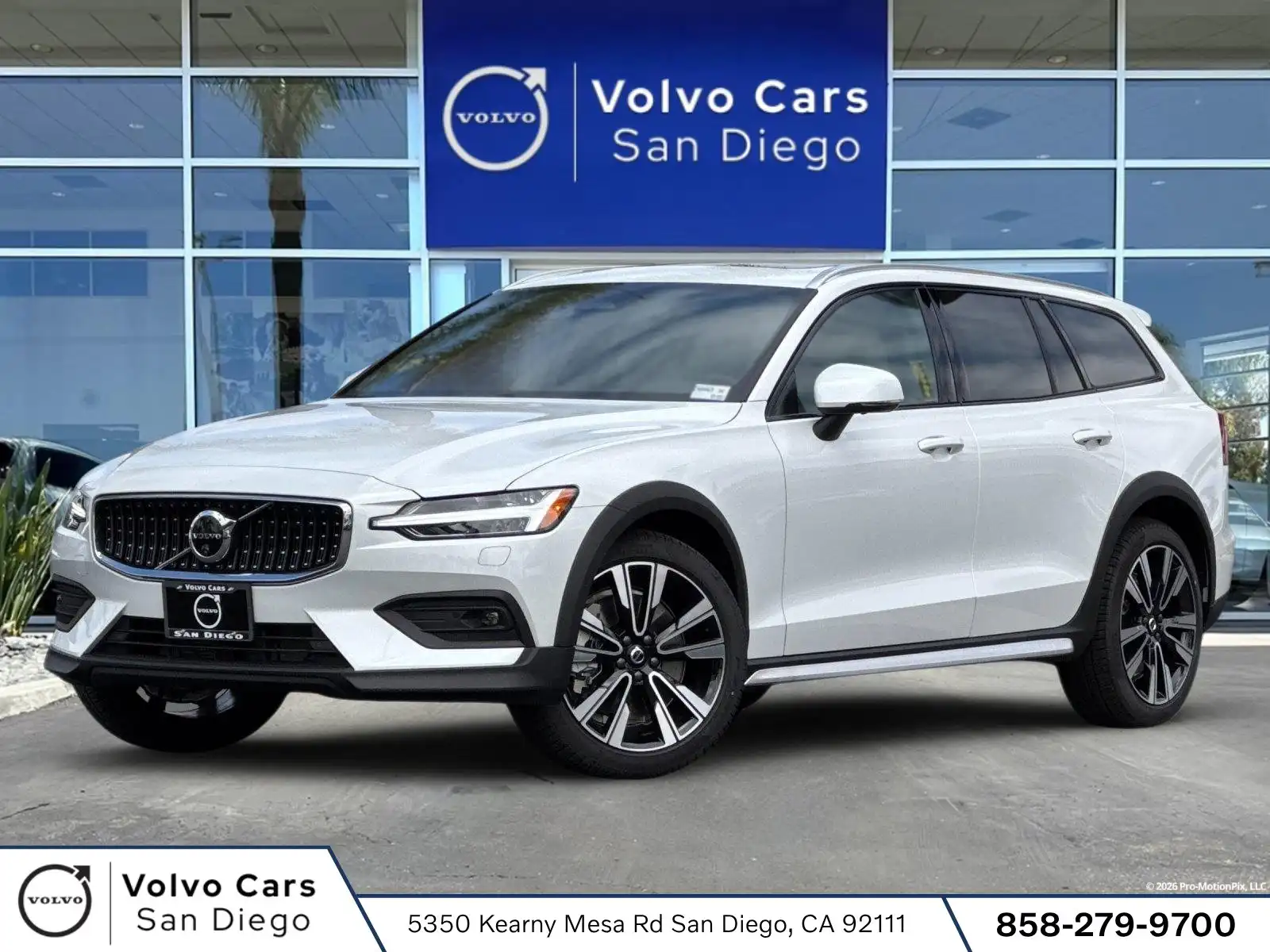 2026 Volvo V60 Cross Country B5 Ultra AWD's photo