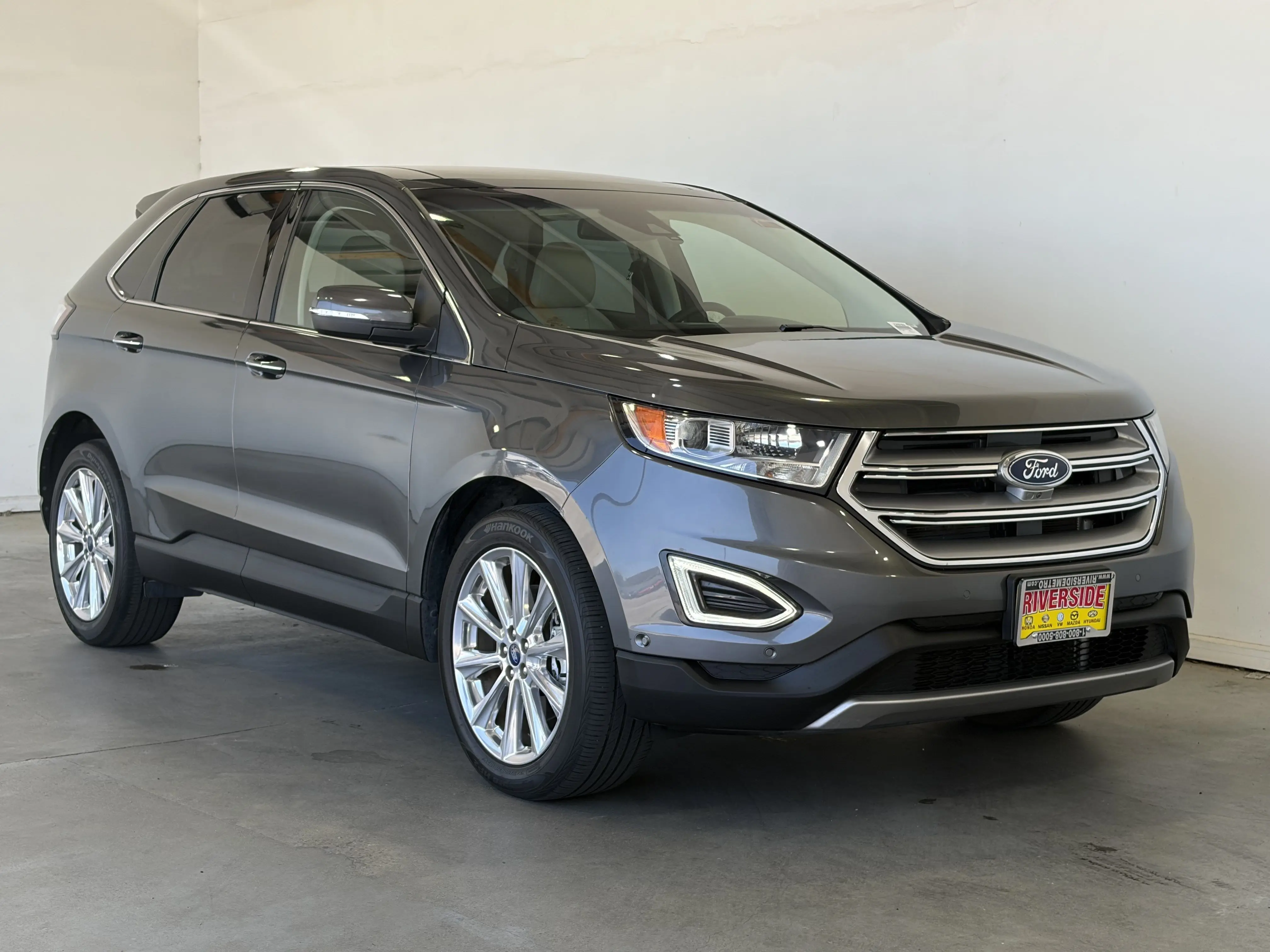 2017 Ford Edge Titanium AWD photo 4