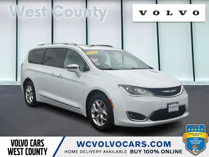 2020 Chrysler Pacifica Limited's photo