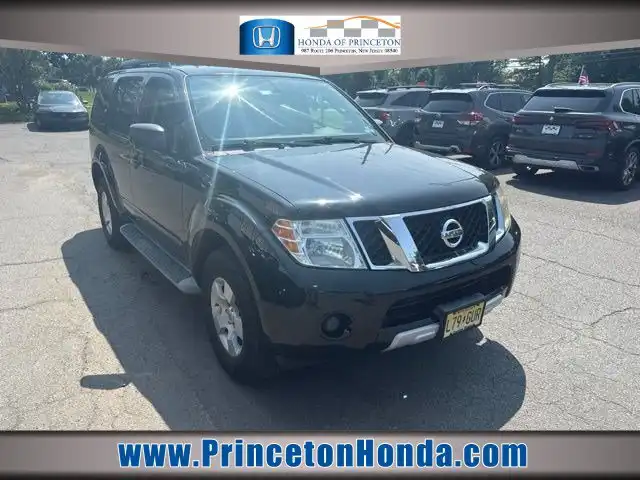 2012 Nissan Pathfinder S 4x4's photo