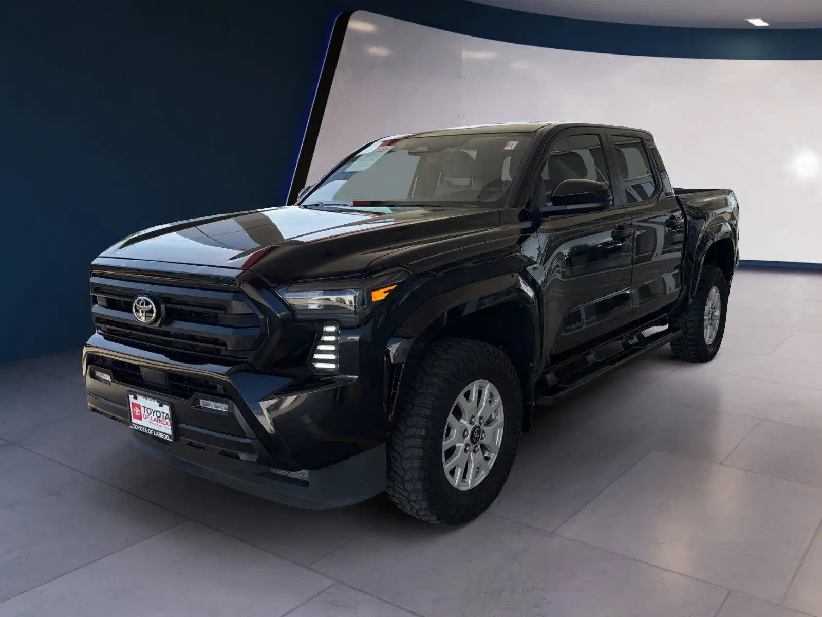 2024 Toyota Tacoma SR5 2WD Double Cab's photo