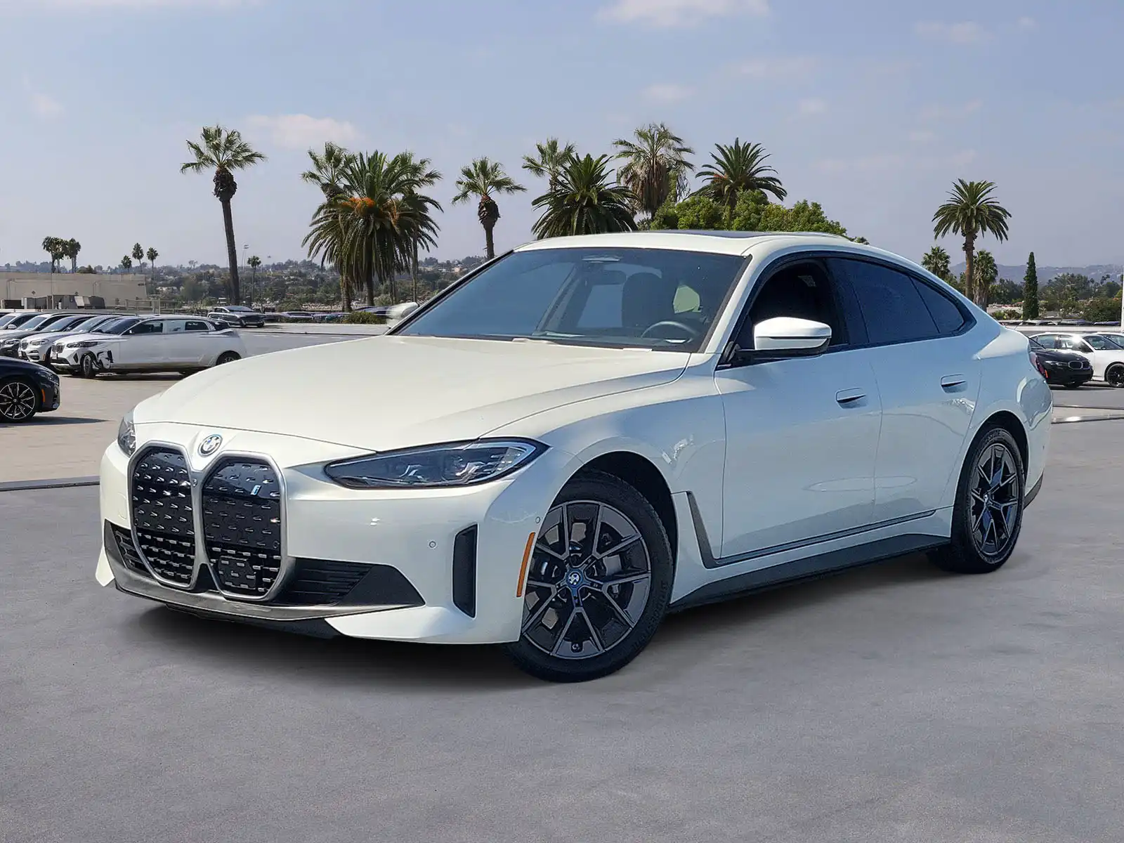 2023 BMW i4 eDrive35's photo