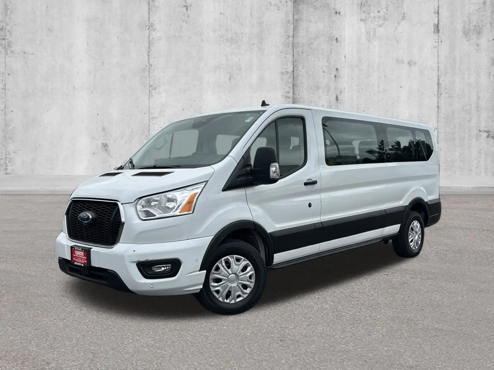 2022 Ford Transit 350 XLT Low Roof Sliding Pass. 148's photo