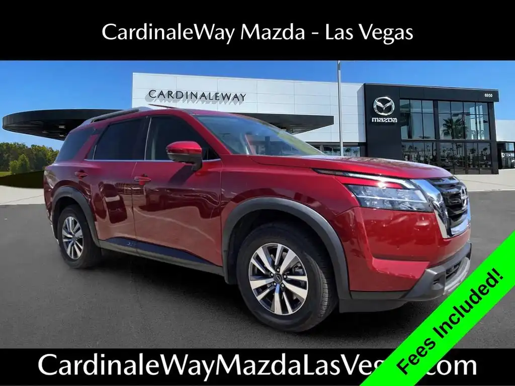 2023 Nissan Pathfinder SL 2WD's photo