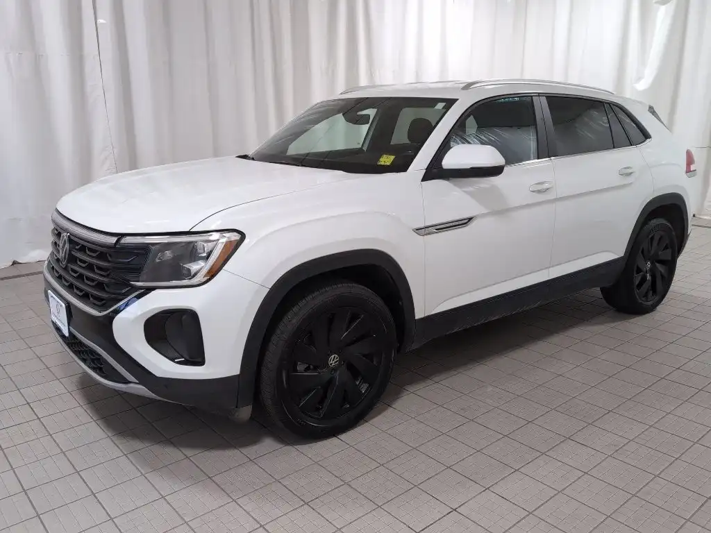 2024 Volkswagen Atlas Cross Sport 2.0T SE with Tech 4Motion's photo