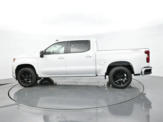 2026 Chevrolet Silverado 1500 RST 4X4 Crew Cab Short Box photo 3